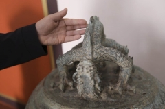 Hà Tĩnh: Chuông cổ hơn 600 năm, báu vật ghi dấu biến cố cuối thời Trần